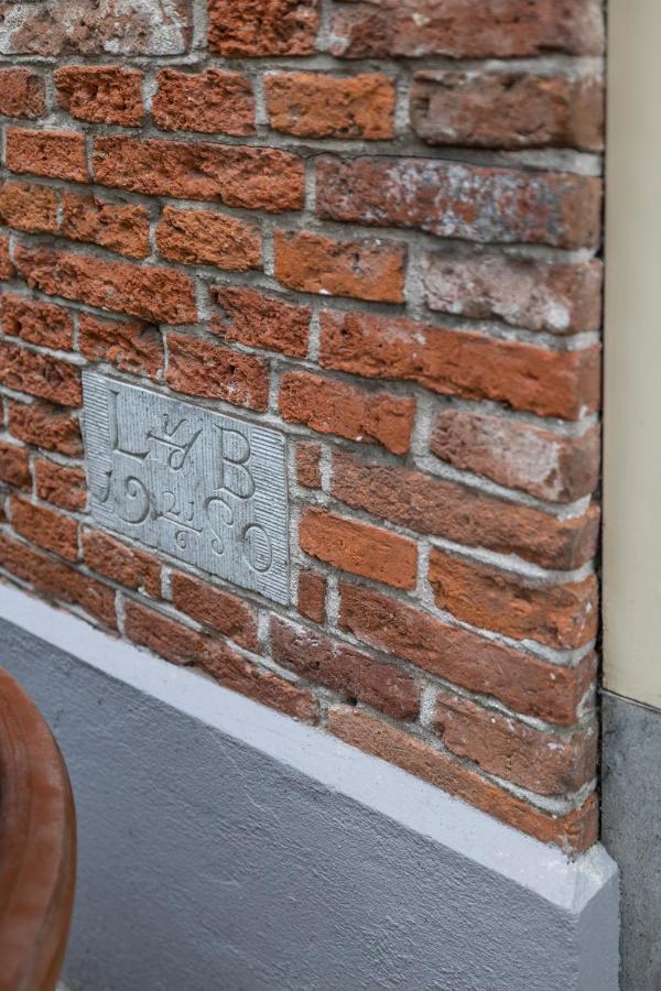 Heritage 17Th Century Supreme City Penthouse ลีวาร์เดิน ภายนอก รูปภาพ
